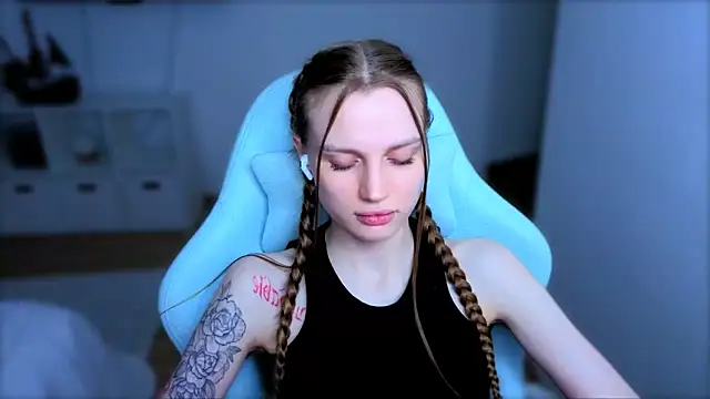 StellaLawless webcam