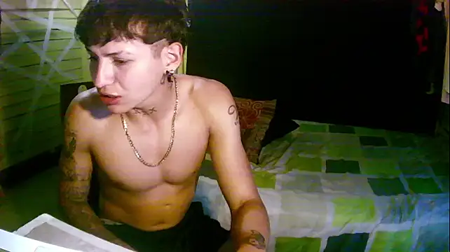 Ebebyjuan live sex cam