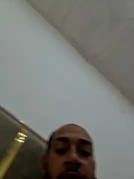 QueueedActivist webcam