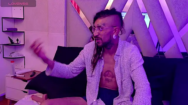 Tattoo_edbosses webcam