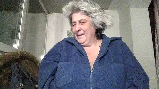 ExquisiteMature webcam