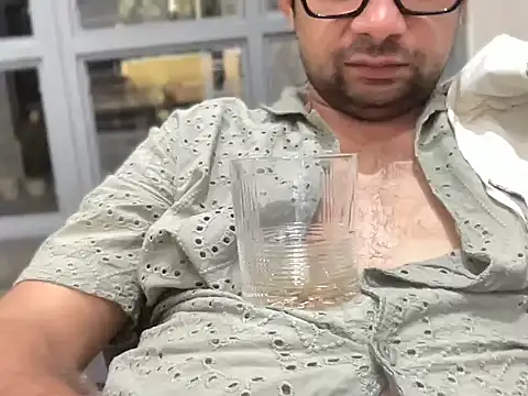 slavekinky001 webcam