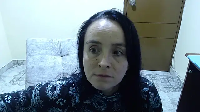 antara_hotgirl webcam