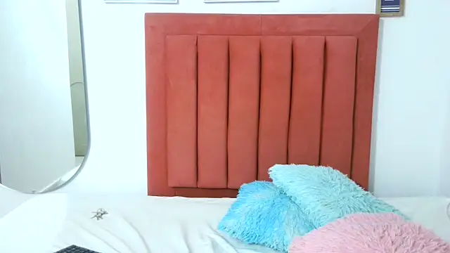 Sophie_and_andress webcam