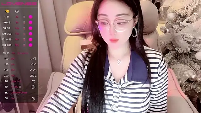 Monica-666888- webcam