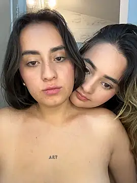 Antonella_Julieta webcam