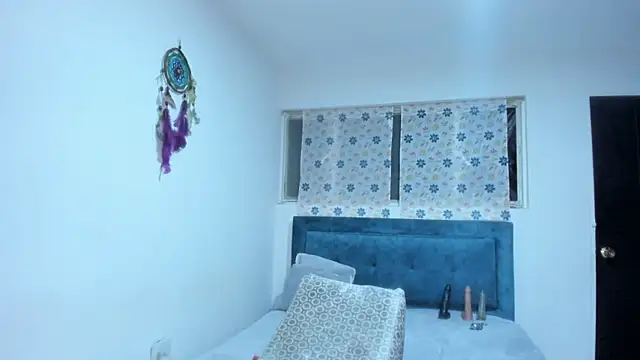 sofi_saliva2511 webcam