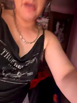 Milfshortcakes webcam