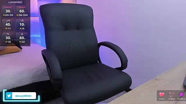 Lucy_Williiams webcam
