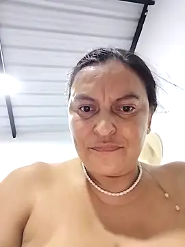 Horny-Mommy-Dirty webcam