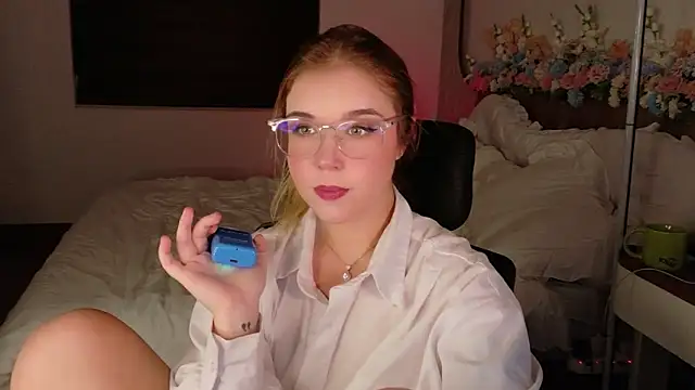 Lilith_Bonheur webcam