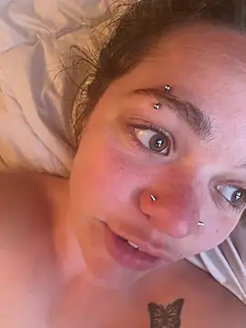 staceybarnesNjamesbrookxx webcam