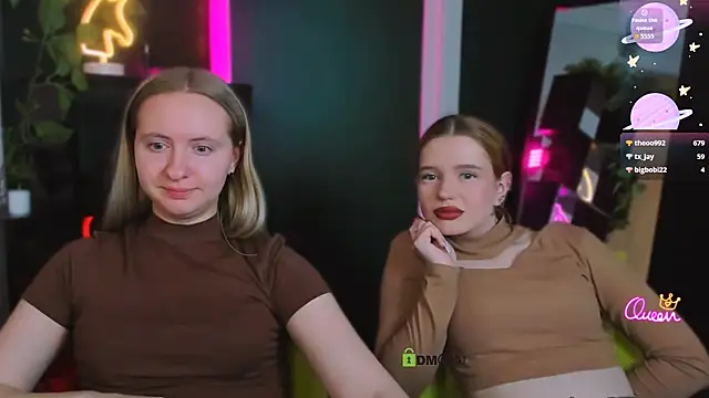 mila_glow1 live sex cam