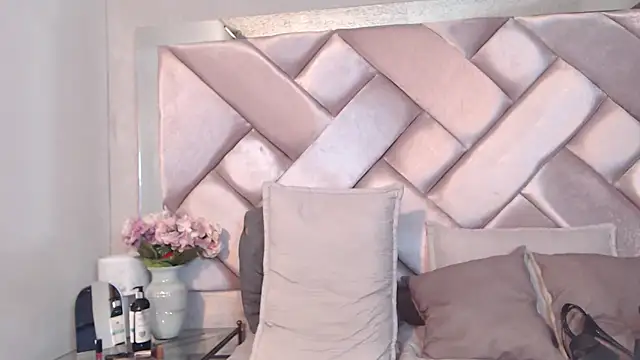 Ashleyroberst webcam