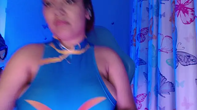 NicolleTaylor webcam