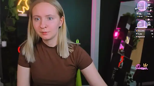 mila_glow1 live sex cam