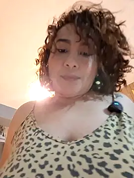 juliramirez - JuliRamirez's free webcam - UK Sex Cams