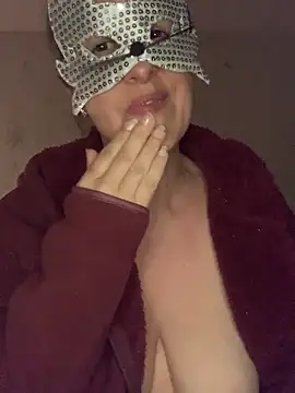 hotbrunettemass webcam