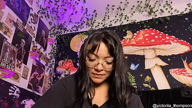 victoriia_thompson webcam