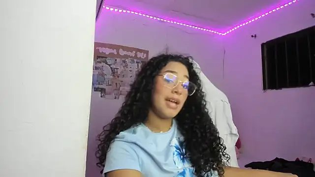 emily_stars1 - Emily_stars1's free webcam - UK Sex Cams