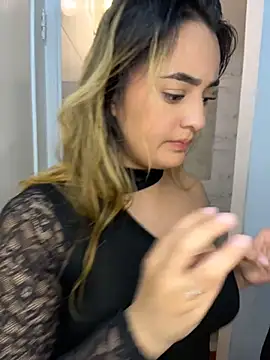 Antonella_Juliet... Live Webcam on Stripchat