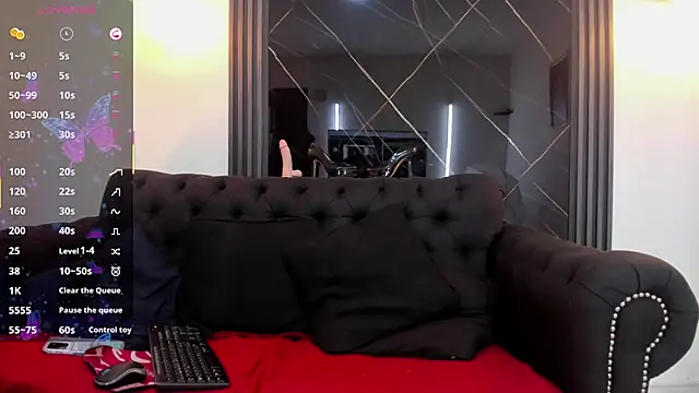 VickyJohnson1 webcam