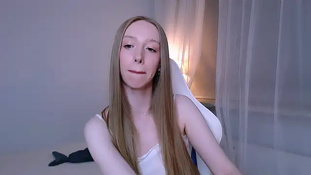 Luna_insniity webcam