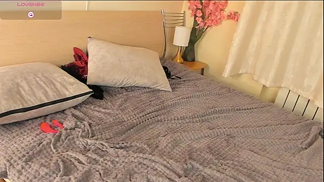 PeachMirth - Live Cam