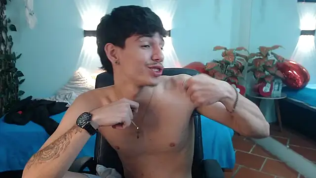 AmethystShadow17 webcam