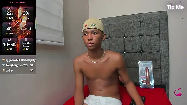 Little_Twink19x webcam