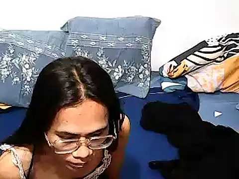 xxhottinybabe webcam