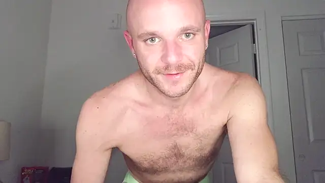 FrankieFuckMe webcam