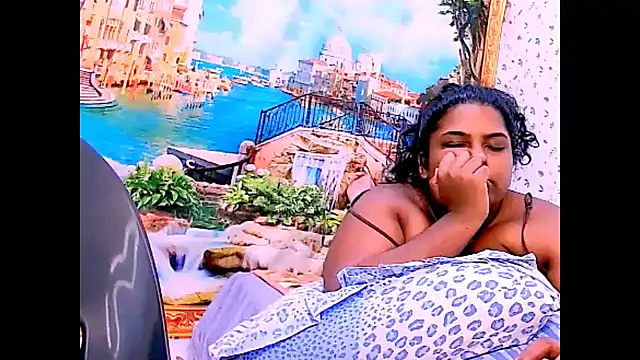 Indianfairy99 webcam