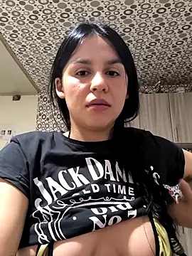 daniela-rosee - Daniela-rosee's free webcam - UK Sex Cams