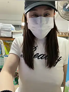 美女zhizhibaobei在线直播