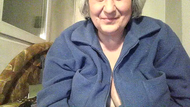 ExquisiteMature webcam