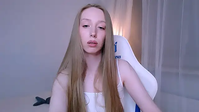 Luna_insniity webcam