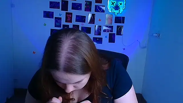 Kitty_Mia_Kitty webcam