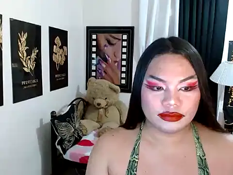 tsbrianahugecock - TSbrianaHugeCock's free webcam - UK Sex Cams