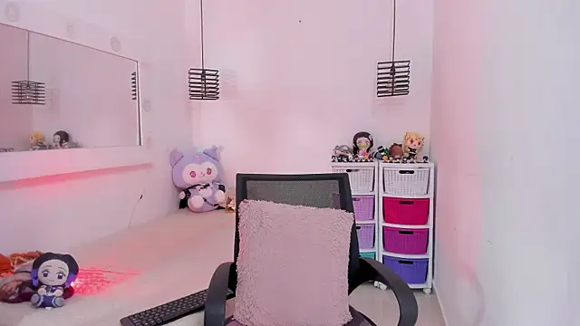 KimberlyJohnsoon live sex cam