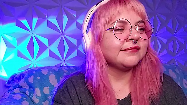 satyn_doll (F milf) - Topless