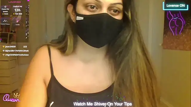 VoluptuousGoddess webcam