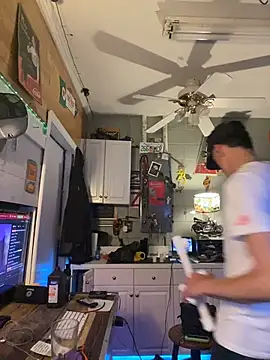 Twist_N_Tease live sex cam