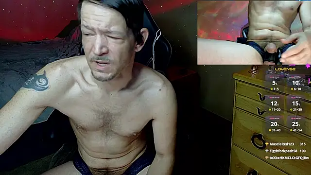 MasterForgedRayy Live Webcam on Stripchat