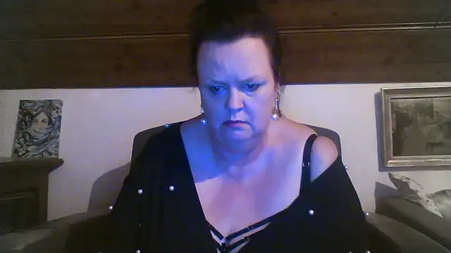 TiffanyMature webcam