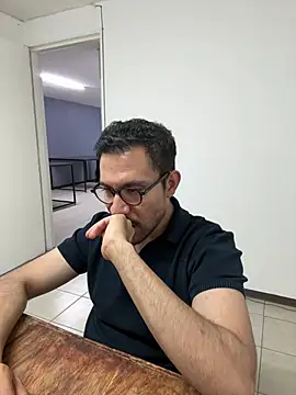 AdrianGarcia89 webcam