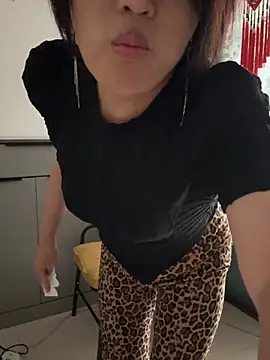美女luckybaby666999在线直播