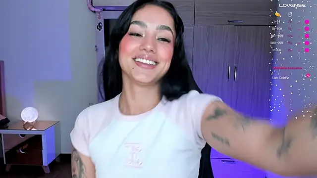 Lizzie_corner_v webcam