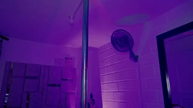 BonnieAnderson_ webcam