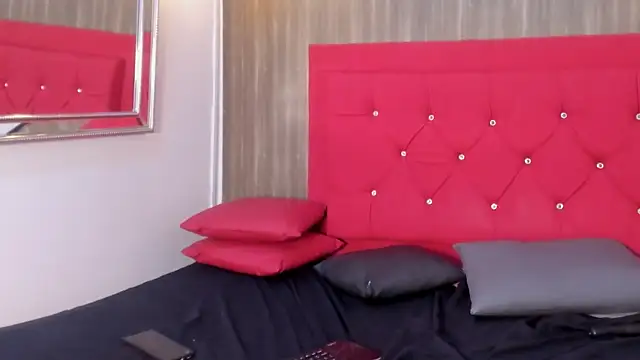 big_tits_and_heels webcam